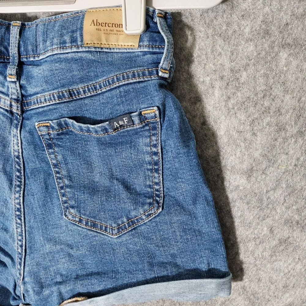 Abercrombie Kids Shorts Girls 11/12 Blue High Rise‎ Mini Mom Short Cuffed Denim
